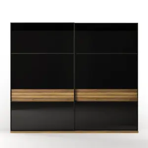 Armani, Bild 1