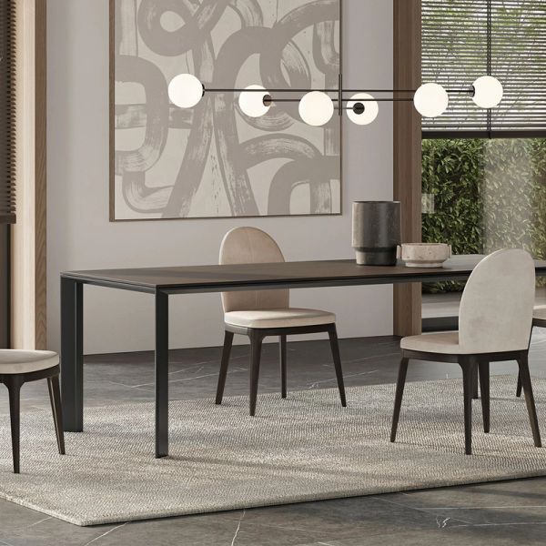 Egg Chair — Esstisch